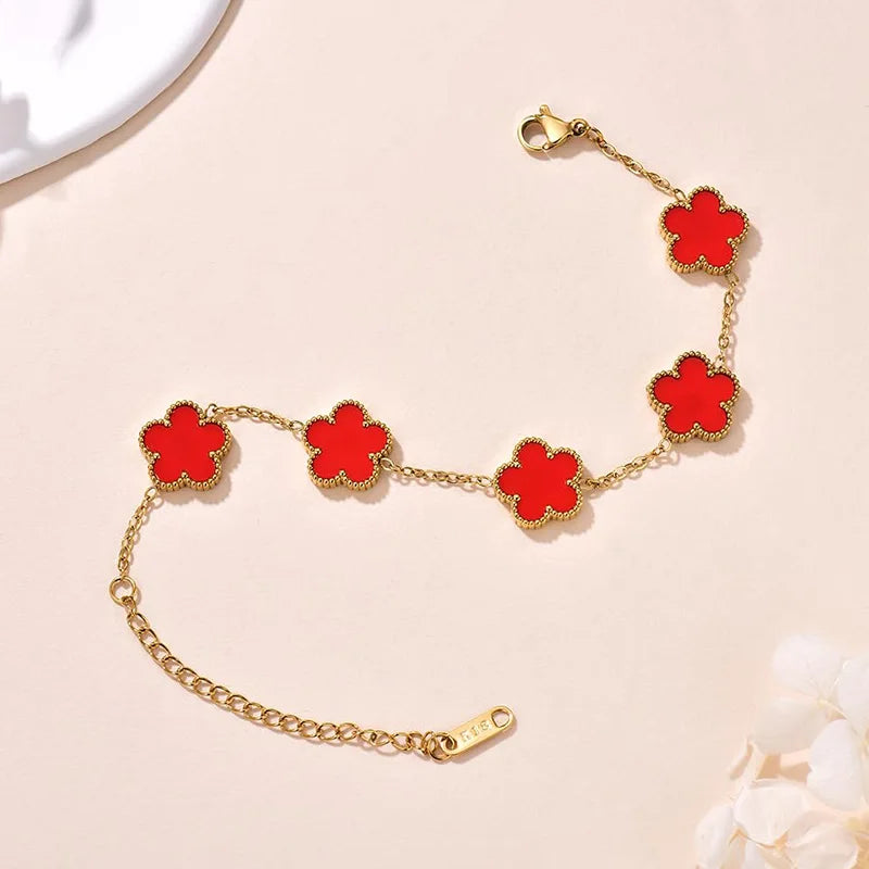 Lucky Clover Double-Sided Flower Bracelet – Elegance with a Touch of Fortune